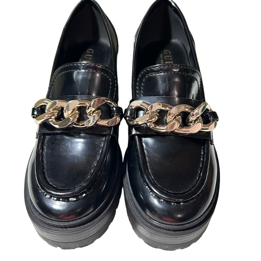 Guess Womens Hillford Chunky Black Patent Leather Gold chain Loafers Sz 6.5M - Picture 3 of 9